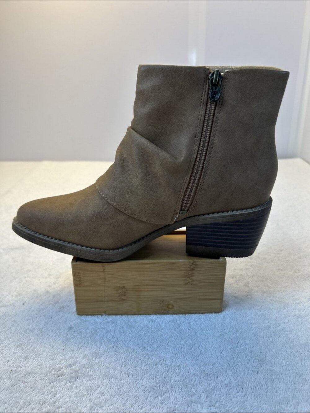Blowfish Malibu State Of Mind Ankle Bootie Tan Vegan Side Zip New SZ 8 Women